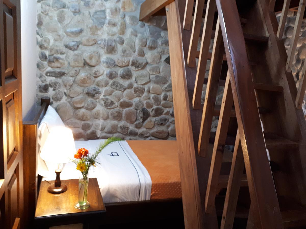 Ecohotel Bordones Isnos Екстер'єр фото