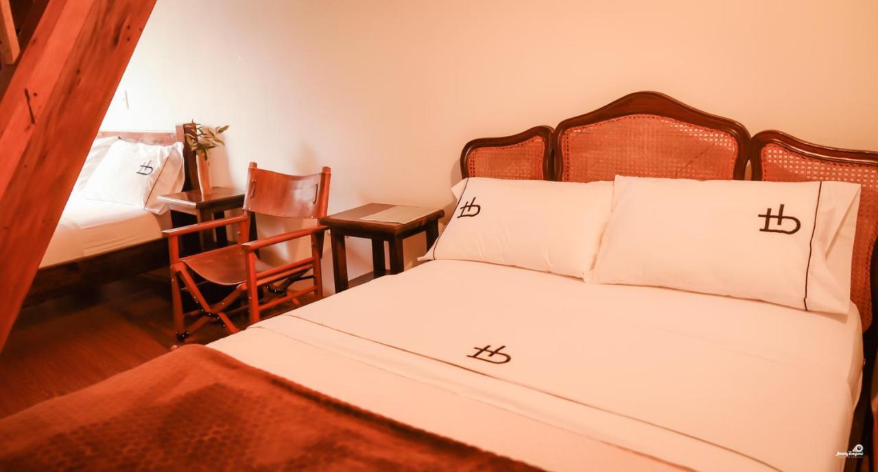 Ecohotel Bordones Isnos Екстер'єр фото